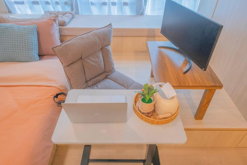 2 mins to Mall, with Washer and Automatic Sofa Bed Apartment in Pasig