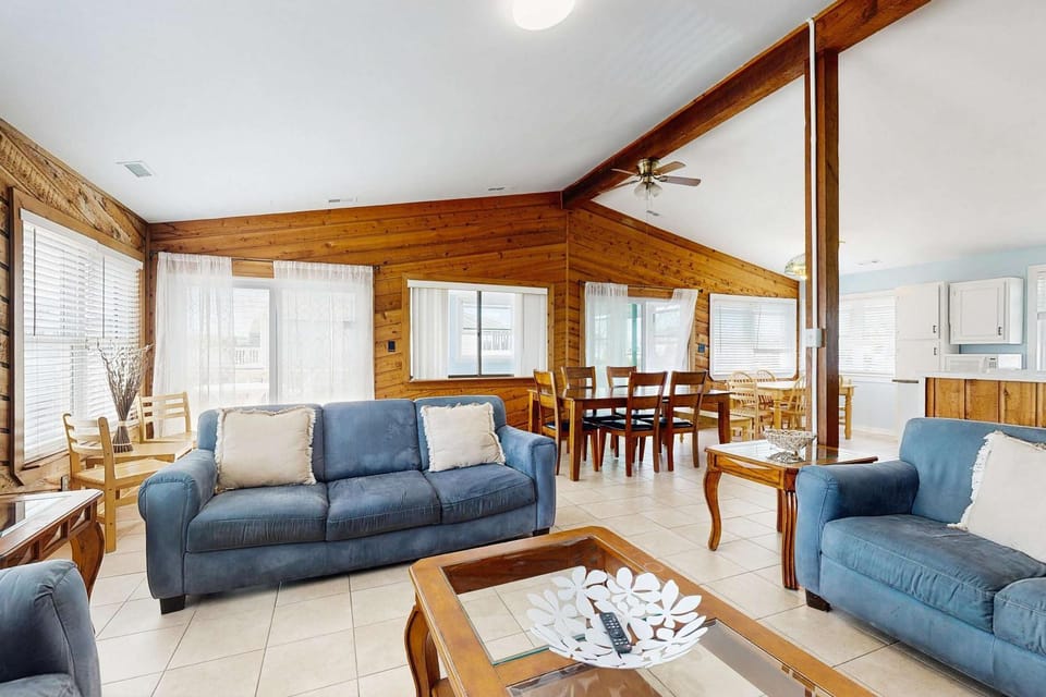 Sandbridge Gem with Ocean Views & Private Pool House in Sandbridge