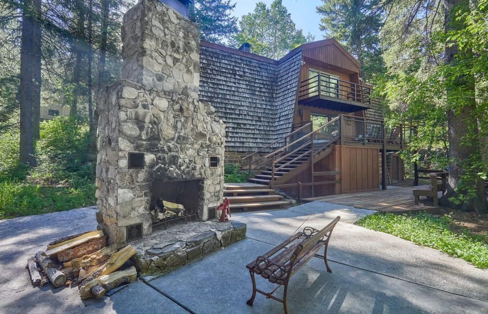 Stewart Homestead by Xquisite Rentals House in Sundance