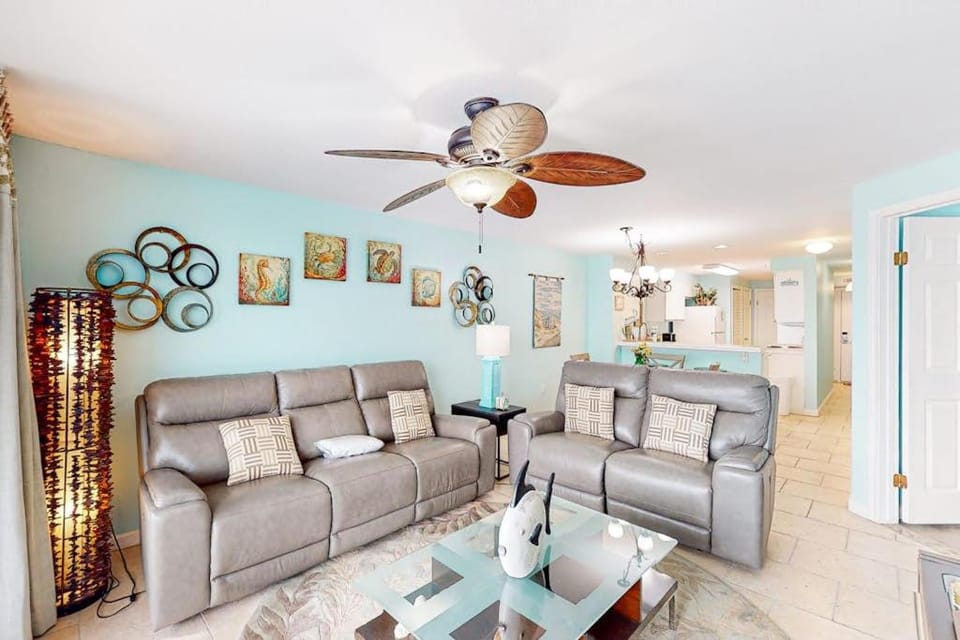 Cozy Gulf-front home with amazing views seasonal beach service-close to dining House in Okaloosa Island
