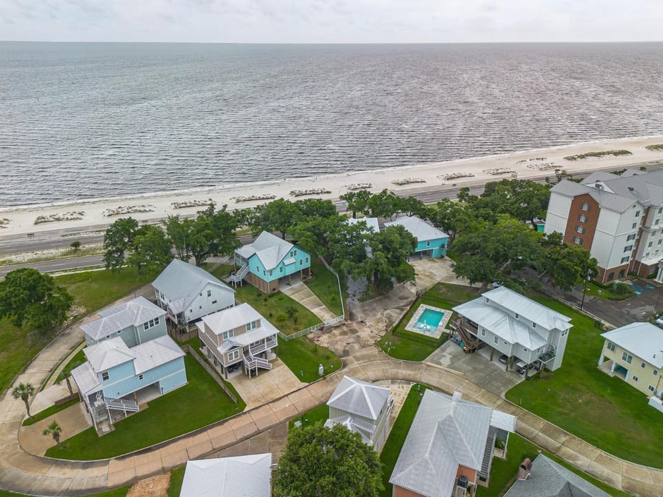 3BD Beach House by Next Step Property Management House in Long Beach