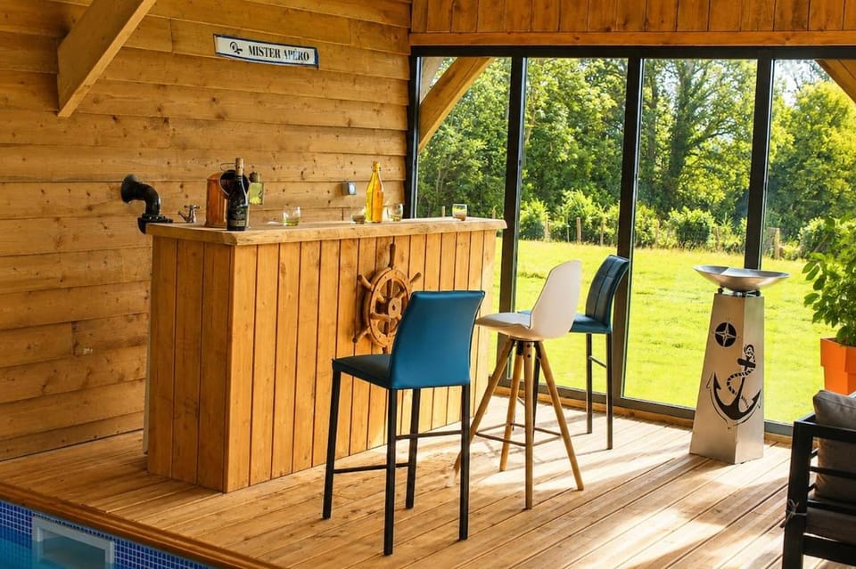 Les Vatines - Escape with a view & indoor pool House in Normandy