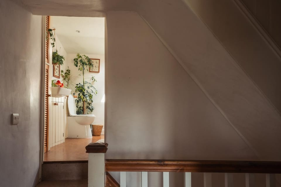 The Cottage on the Hill House in Frome