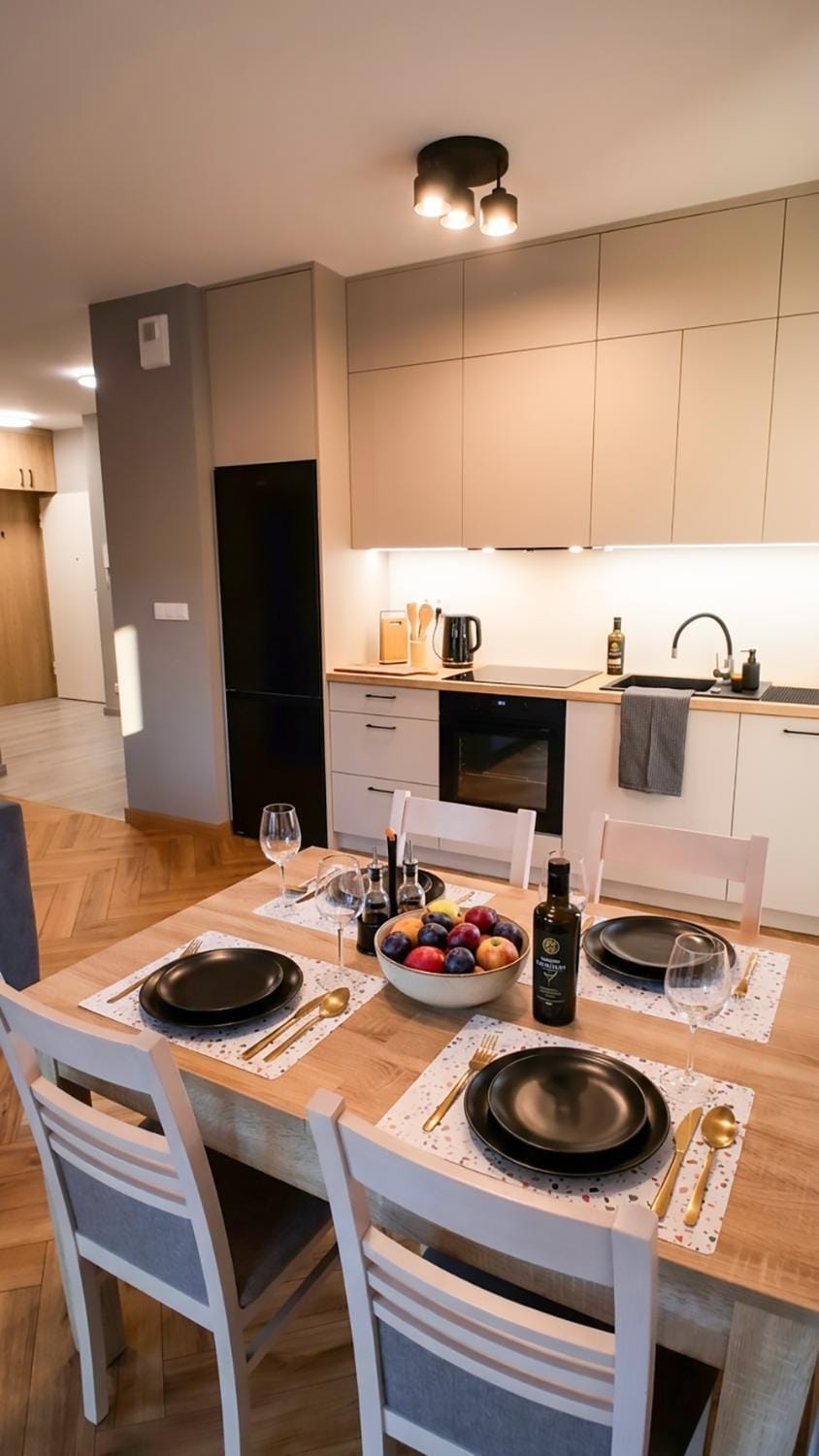 Kitchen or kitchenette, Dining area, kitchen