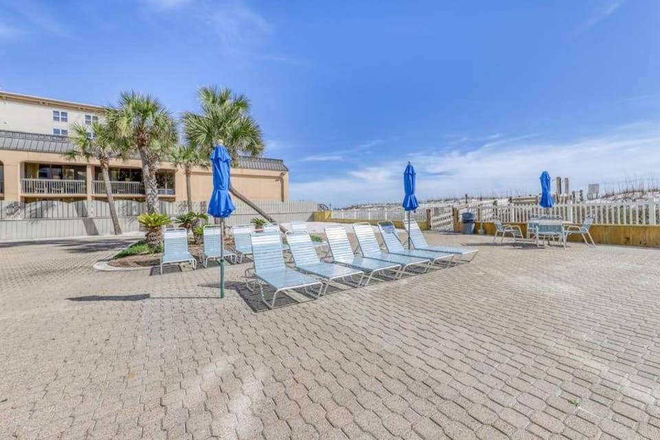 Amazing Gulf-Front View On Okaloosa Island On-Site Pool Walk-In Shower House in Okaloosa Island
