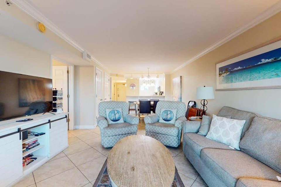 Amazing Gulf-Front View On Okaloosa Island On-Site Pool Walk-In Shower House in Okaloosa Island