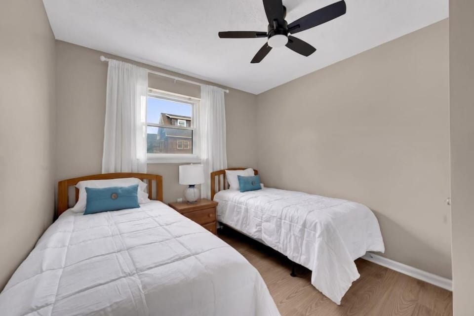 Between Tides 2BR Walk to Beach Unit B Apartment in Seaside Park