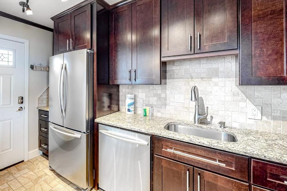 Cozy Condo with a Pool Washer&Dryer and High-speed WiFi House in Fort Walton Beach
