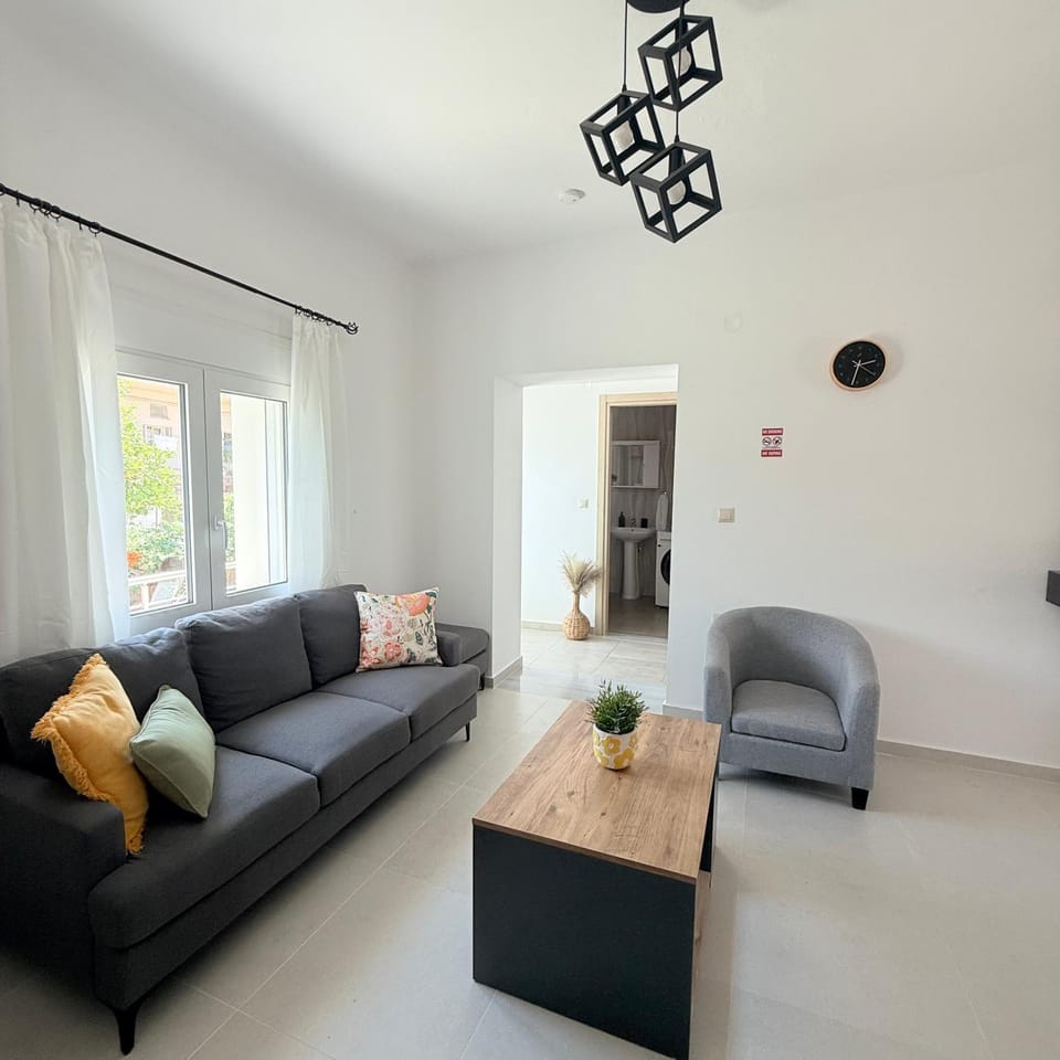 Nikolas ground floor 2Bd with free parking Apartment in Chania