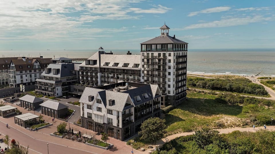Property building, Beach