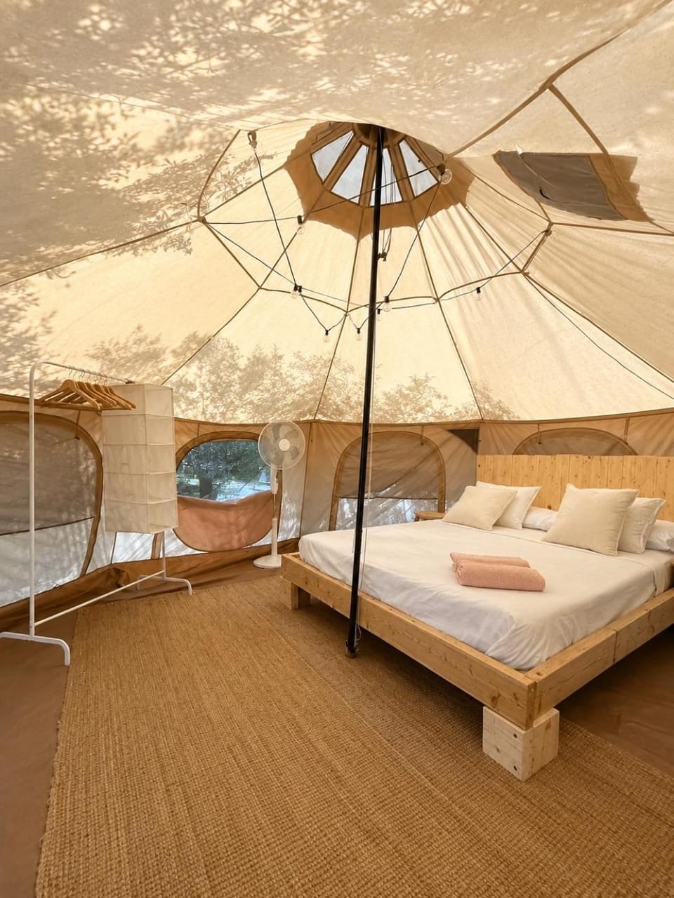 Pink lemon Galmping Luxury tent in Vega Baja del Segura