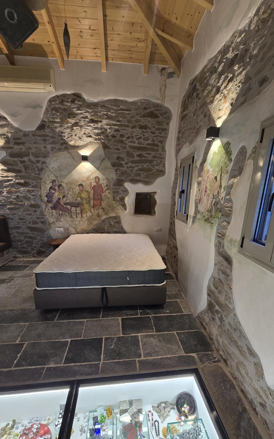 TRIS EX - Dice Museum Bed and Breakfast in Euboea