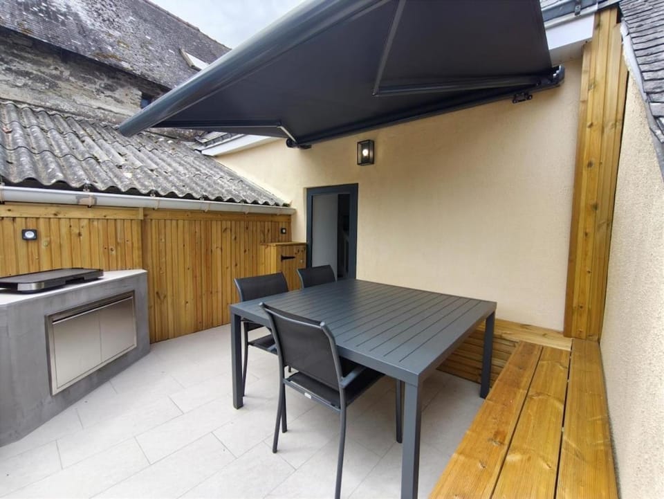 Patio, BBQ facilities, Balcony/Terrace