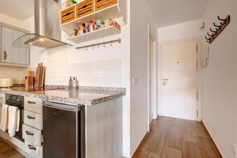 Brisa & Mar, Las Chapas, 3 bedrooms Apartment in Marbella