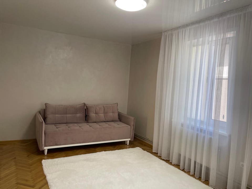 Подобово пів будинку Apartment in Ukraine