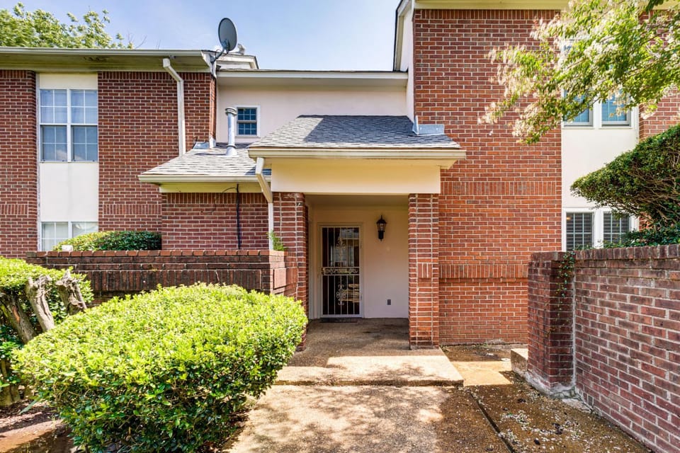 Quiet Jackson Condo: Near Hospitals & Colleges House in Flowood