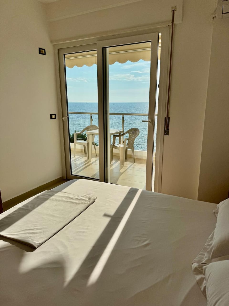 Sunset Apartment With Private Beach Apartment in Sarandë