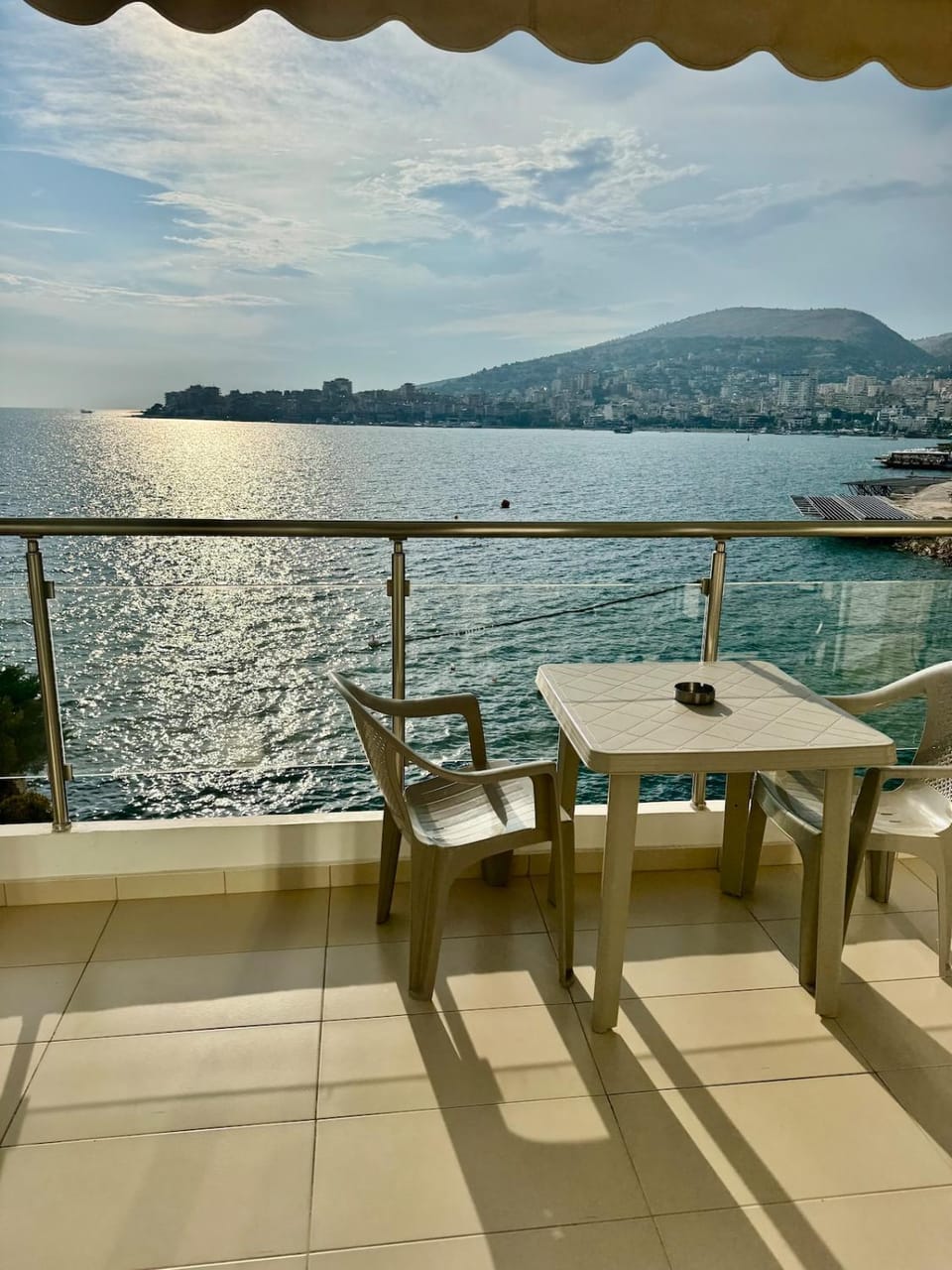 Sunset Apartment With Private Beach Apartment in Sarandë