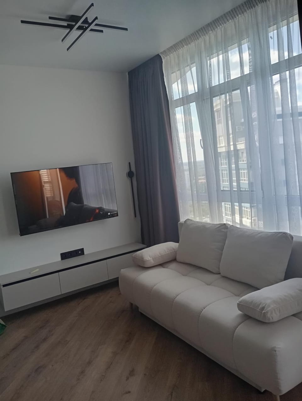 Стильные апартаменты с прекрасным видом на море и город Four Seasons Apartment in Odessa