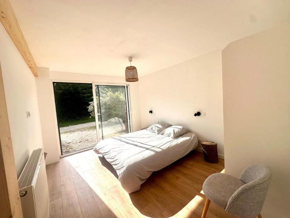 Grande longère en pleine nature Villa in Auvergne-Rhône-Alpes