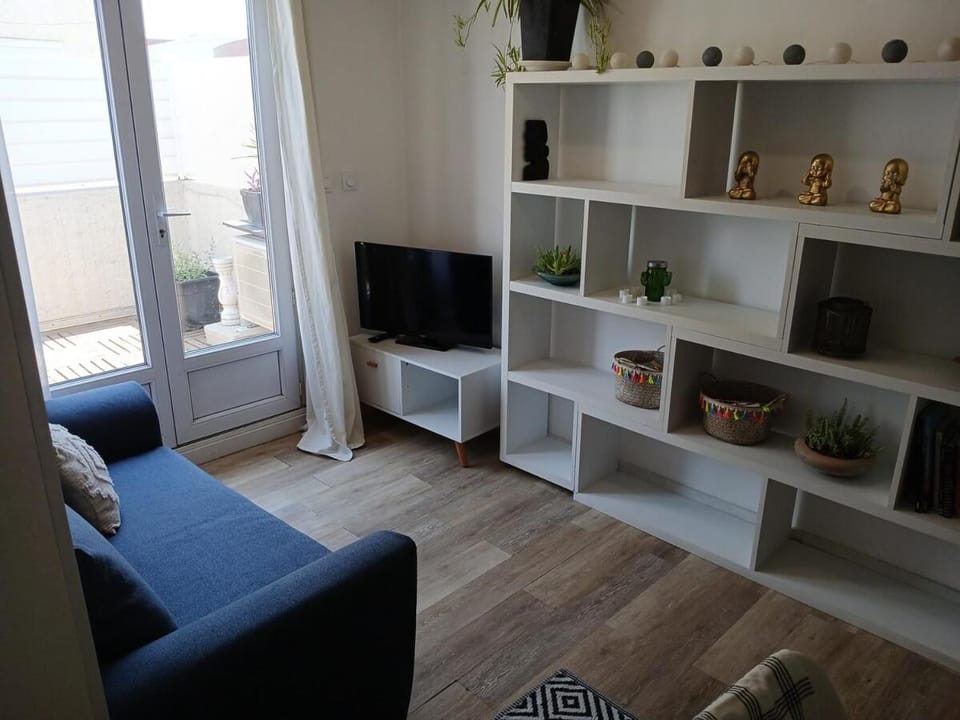 Patio, TV and multimedia, Living room