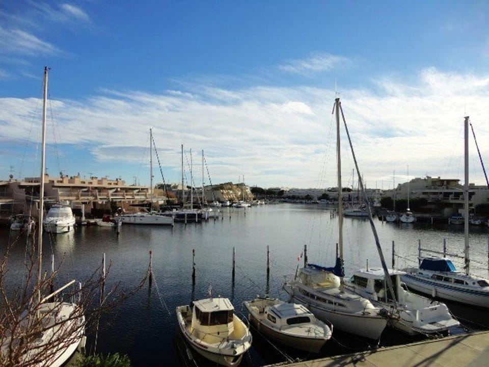 Studio Confortable 3/4 Pers, 100m Plage, Parking Privé au Grau-du-Roi - FR-1-307-20 Apartment in Le Grau-du-Roi