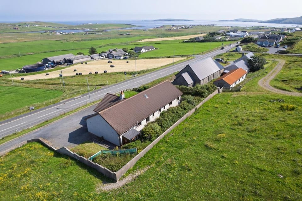 Property building, Neighbourhood, Bird's eye view