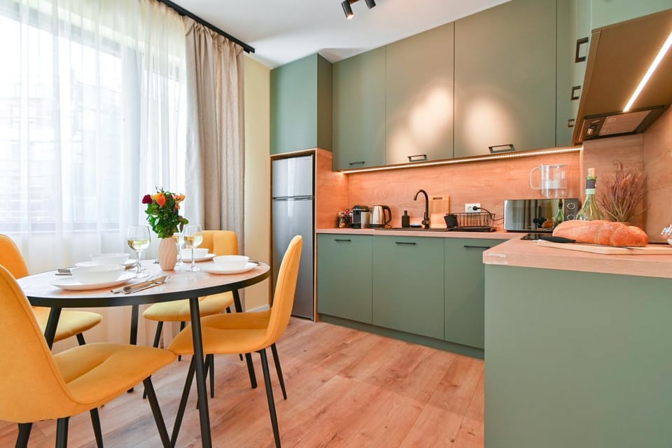 Kitchen or kitchenette, kitchen, kitchen
