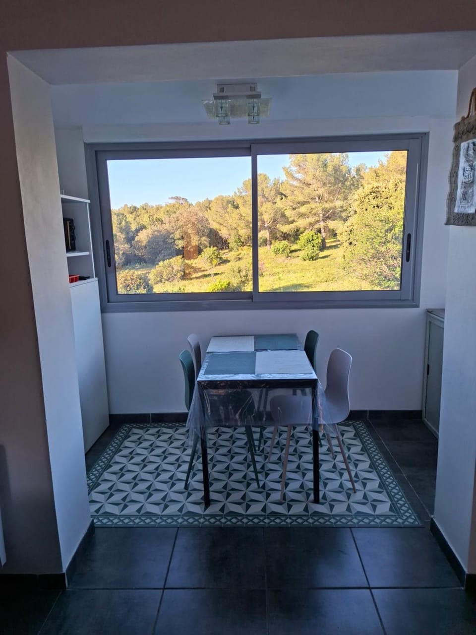 Appartement Mer sur la côte bleue avec piscine Wi-Fi Apartment in Sausset-les-Pins