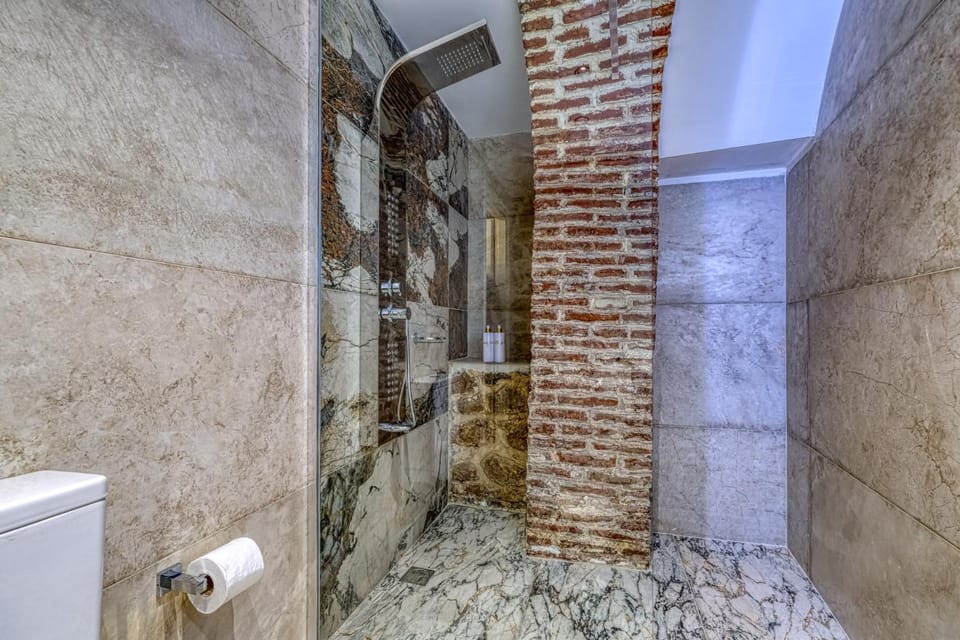 Pietra Grand Suite Apartment in Nafplion