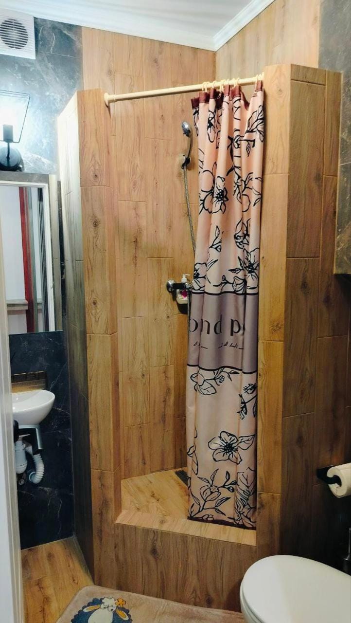 Центр, 5 хв від госпіталю, квартира в затишному районі Apartment in Lviv