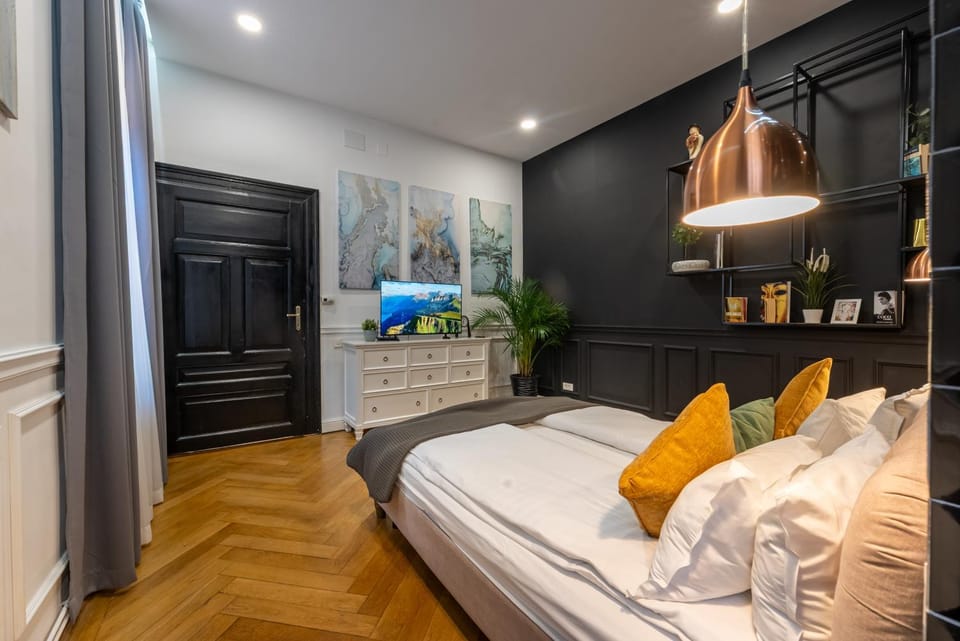 Maison Noir Apartment in Brasov