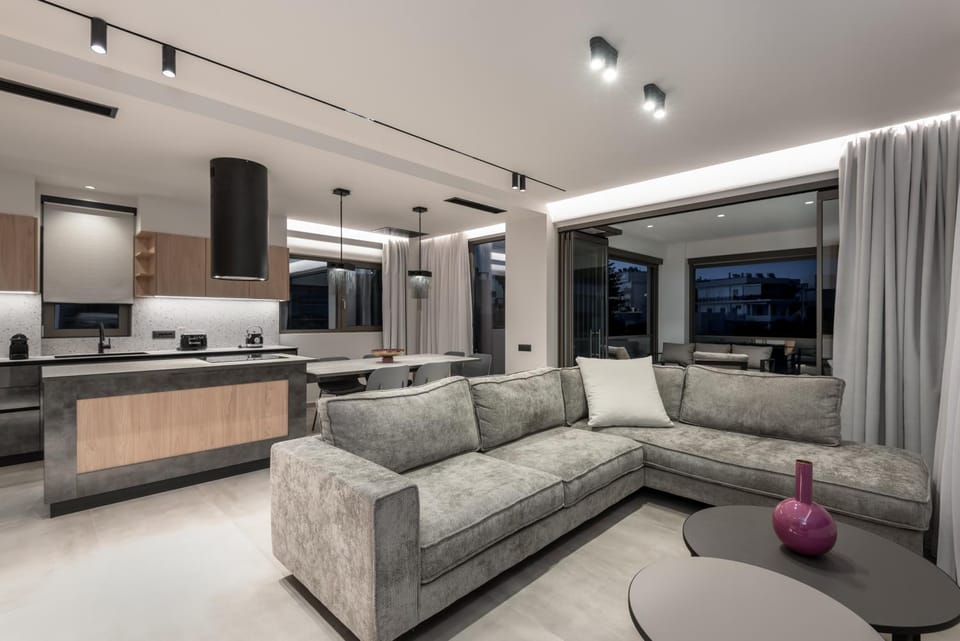 Naeva Luxury Apartments - Blue Apartment in Chania