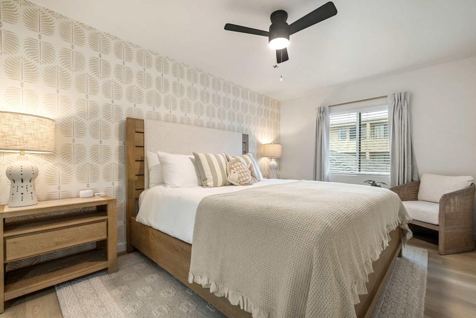 4BR Mission Bay Retreat - Hot Tub - Walk to Beach House in Mission Bay