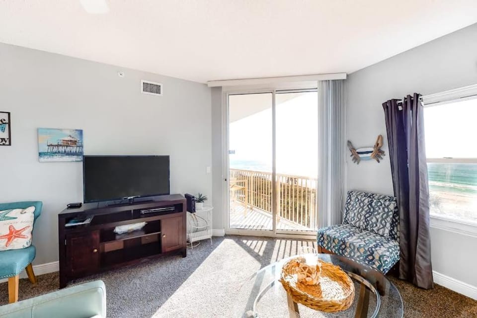 Gorgeous Beachy Condo On Okaloosa Island Gulf-Front Views Close To Activities House in Okaloosa Island