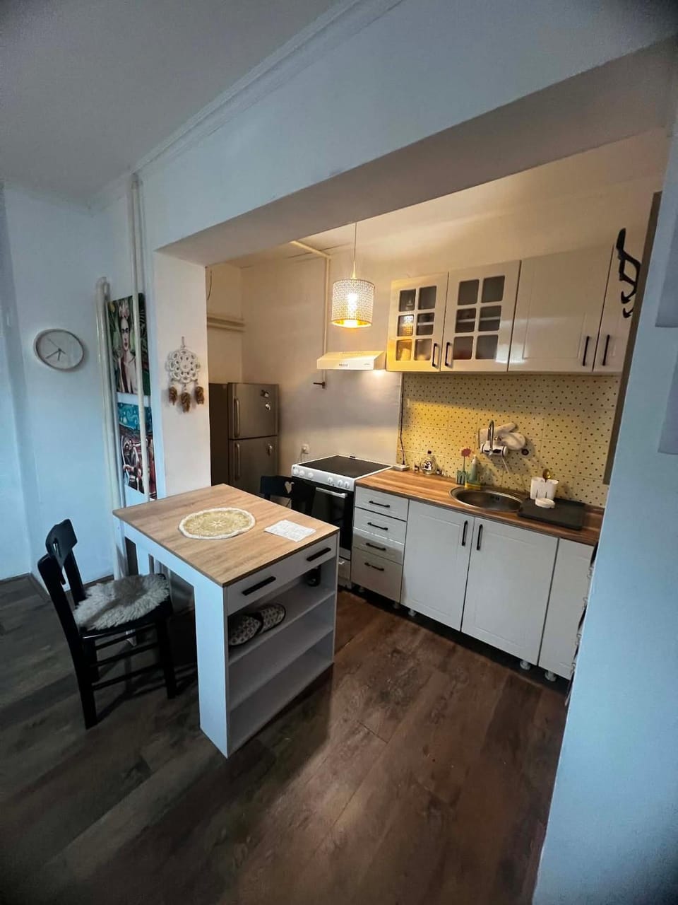 Kitchen or kitchenette, pet friendly, stove