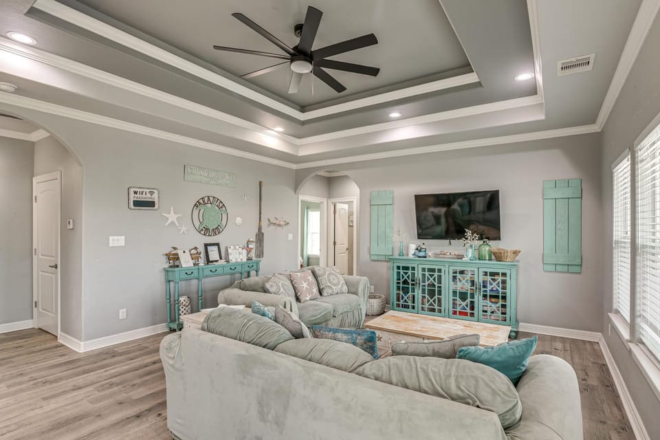 Bolivar Peninsula Beach House: Family Friendly! House in Bolivar Peninsula