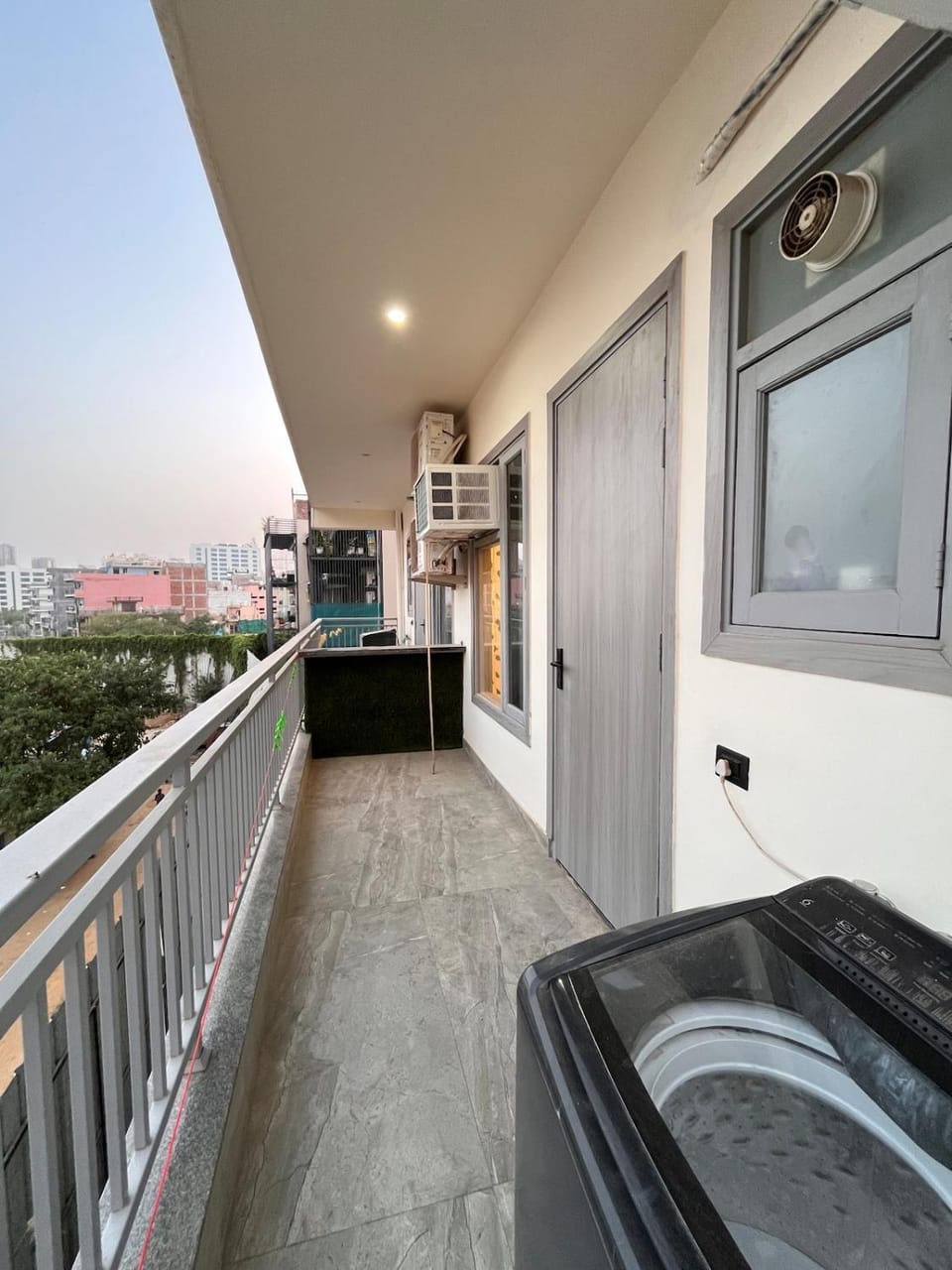 House of RaShe - Cozy 1BHK Near Golf Course Road Apartment in Gurugram