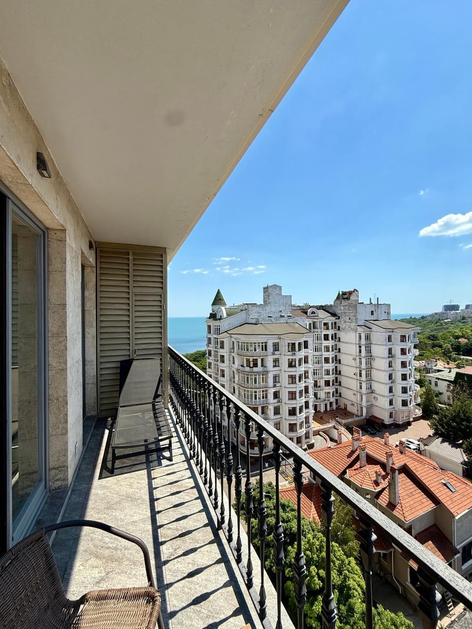 Sea view, Quiet street view