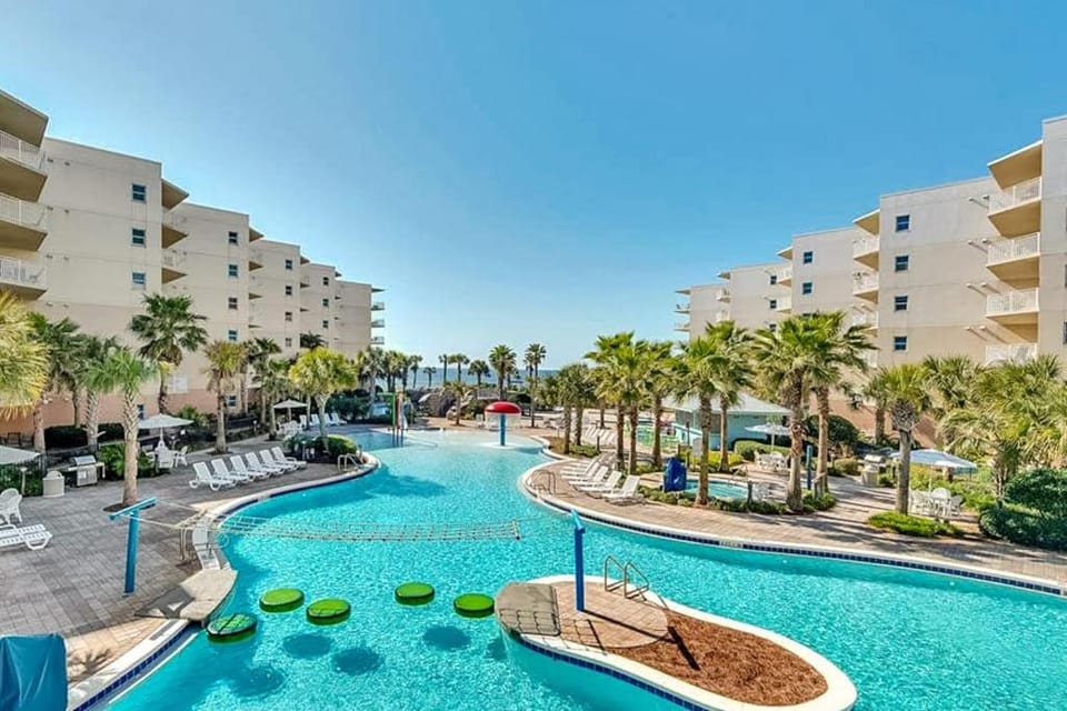 2nd Floor Welcoming Condo At Waterscape Children's Playground 2 Hot Tubs House in Okaloosa Island