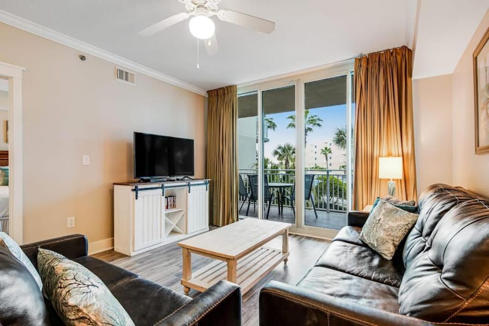 3rd Floor Condo At Waterscape 490 Feet Of Private Beach House in Okaloosa Island