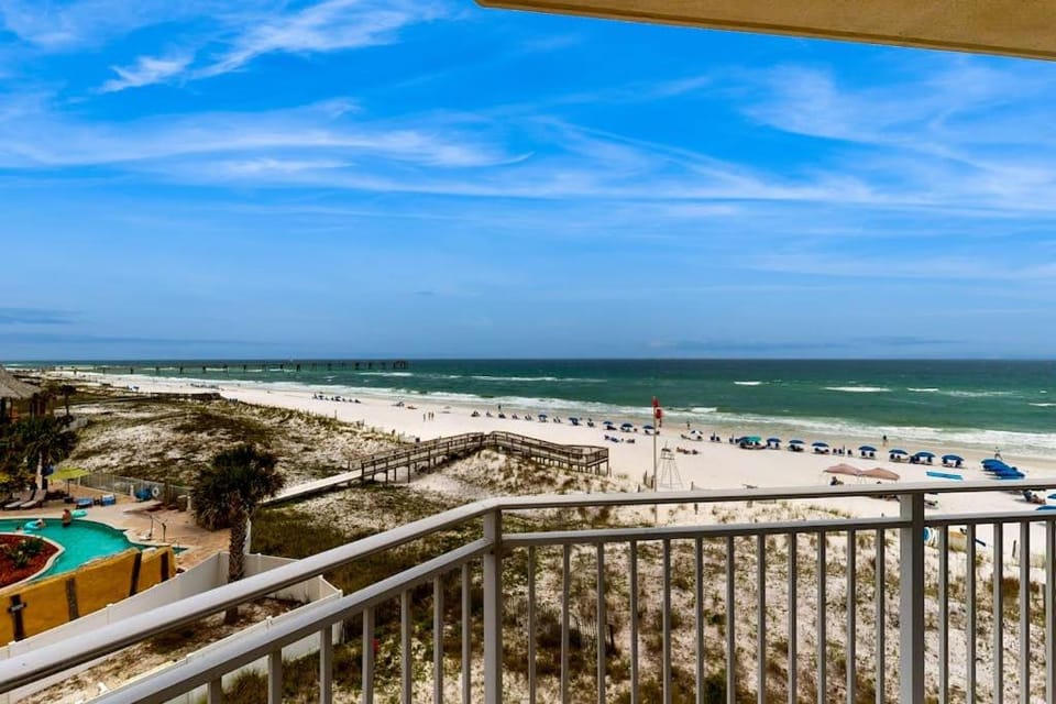 Gulf-Front Condo On Okaloosa Island Playground 2 Hot Tubs House in Okaloosa Island
