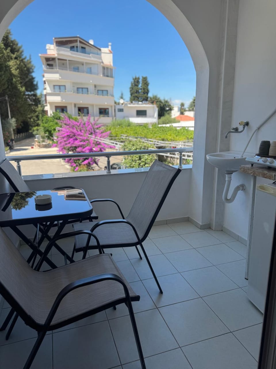 View (from property/room), Balcony/Terrace