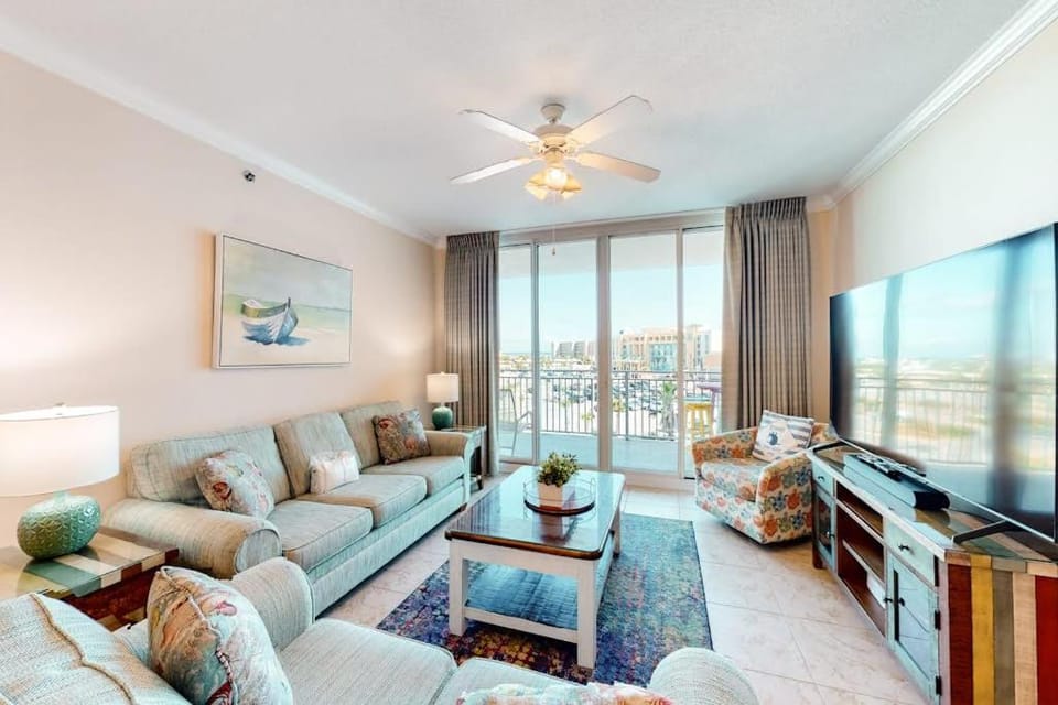 4th-floor beach-chic condo at waterscape - waterfall & lazy river House in Okaloosa Island