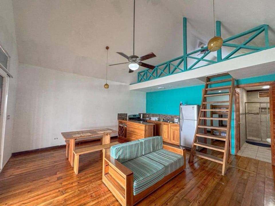 Beautiful cabin by the sea Cabin in Bocas del Toro Province