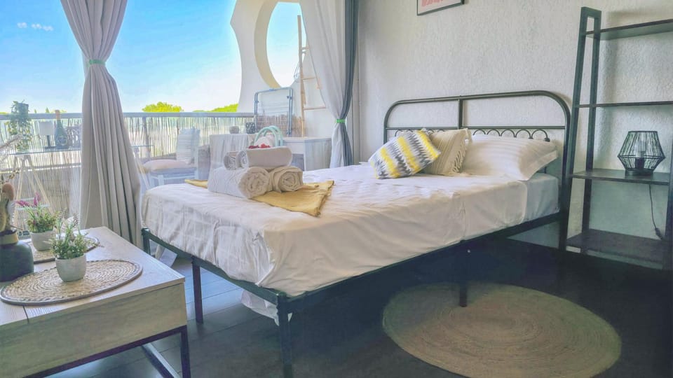 Bed, View (from property/room)