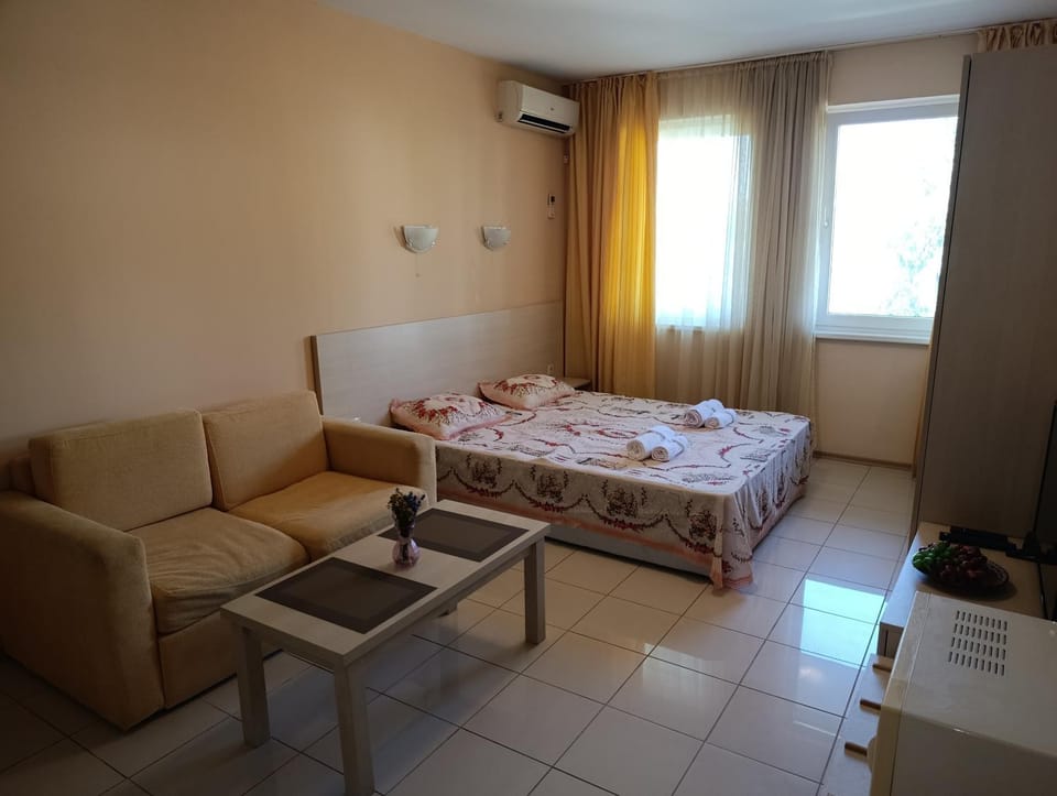 Harmony Hills Tomovi Apartament G33 Apartment in Varna Province