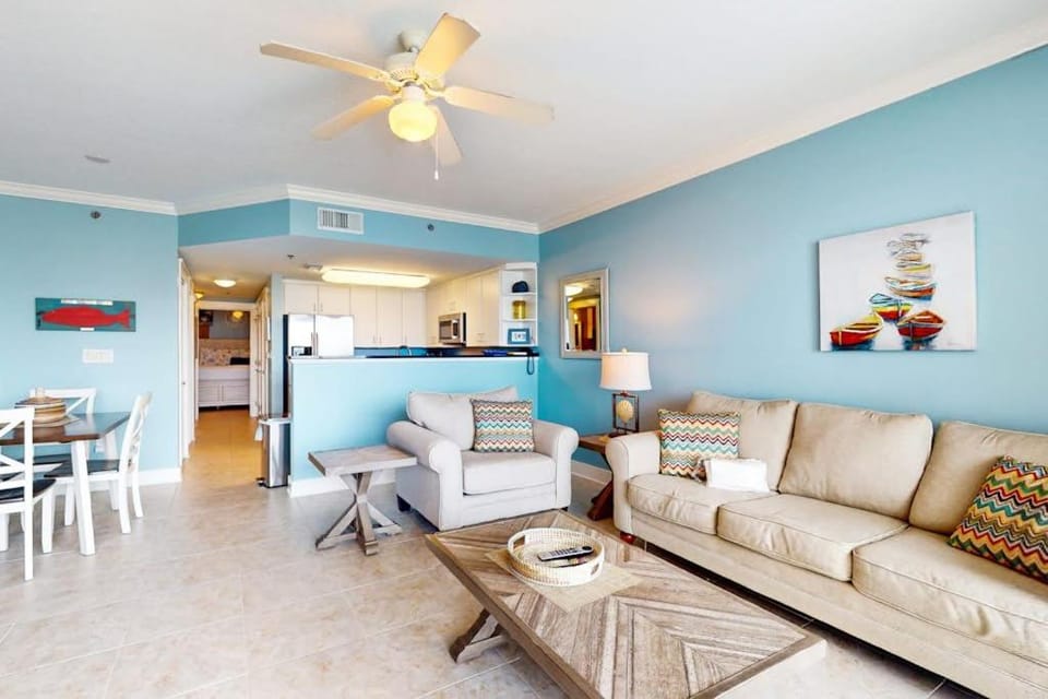 Waterscape Condo w Shared Amenities Seasonal Beach Service Included House in Okaloosa Island