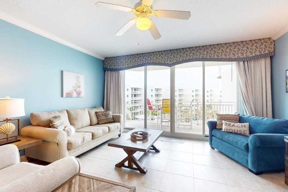Waterscape Condo w Shared Amenities Seasonal Beach Service Included House in Okaloosa Island