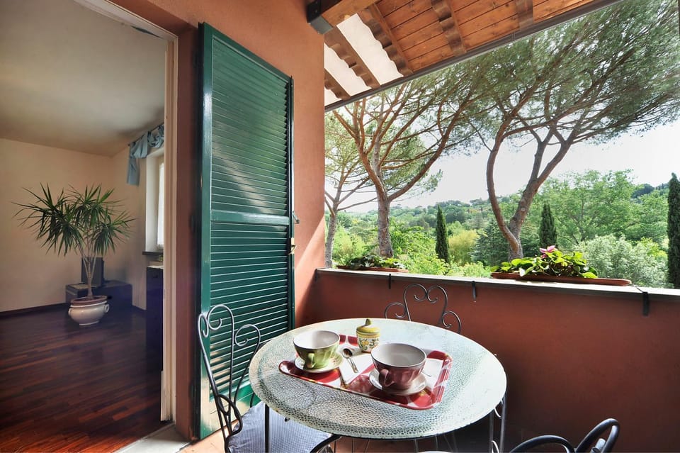 Day, Balcony/Terrace
